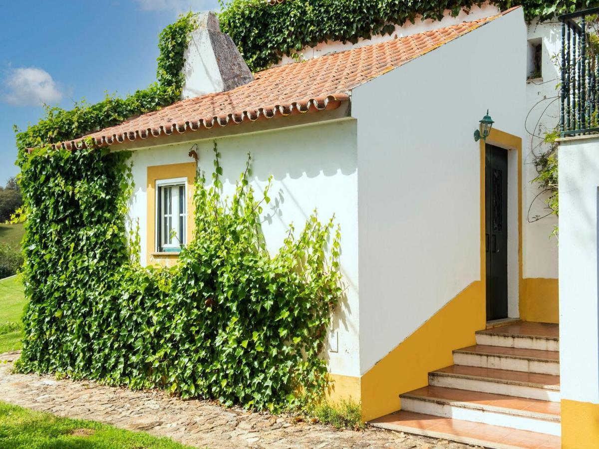 House With Authentic Tiling And Antique Furniture Villa Montemor-o-Novo Bagian luar foto