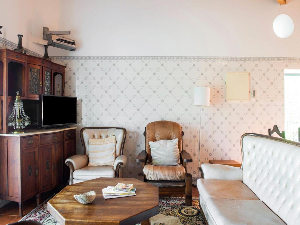 House With Authentic Tiling And Antique Furniture Villa Montemor-o-Novo Bagian luar foto